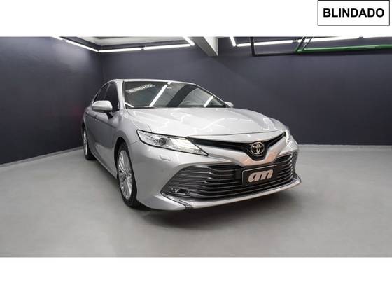 TOYOTA CAMRY 3.5 XLE V6 24V GASOLINA 4P AUTOMÁTICO TOYOTA CAMRY 3.5 XLE V6 24V GASOLINA 4P AUTOMÁTICO